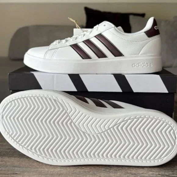 adidas women GRAND COURT 2.0 SHOES - Picture 2 of 3